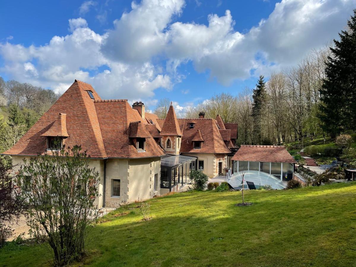Le Prieure Des Fontaines Les Preaux Exterior foto