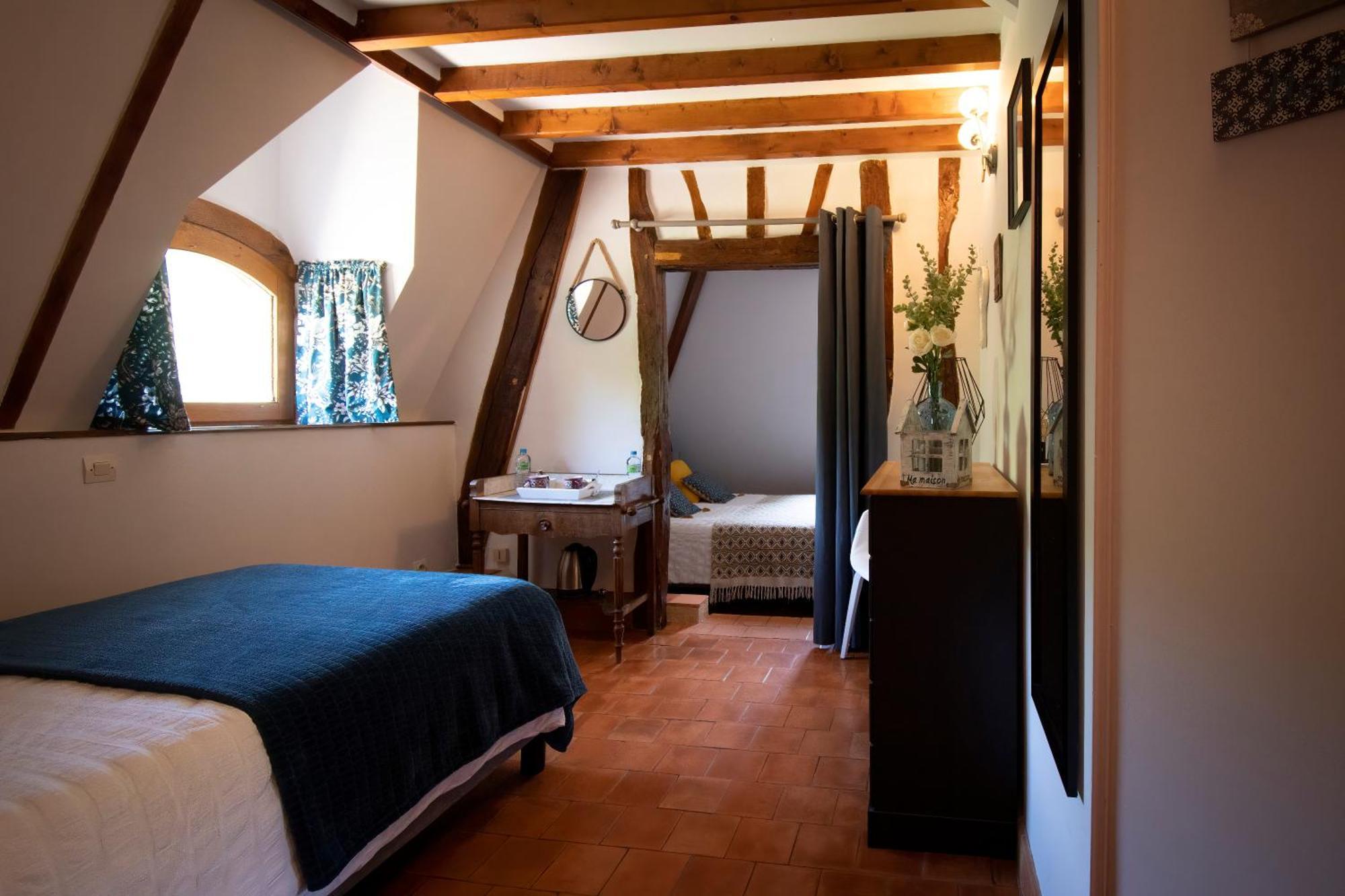 Le Prieure Des Fontaines Les Preaux Exterior foto