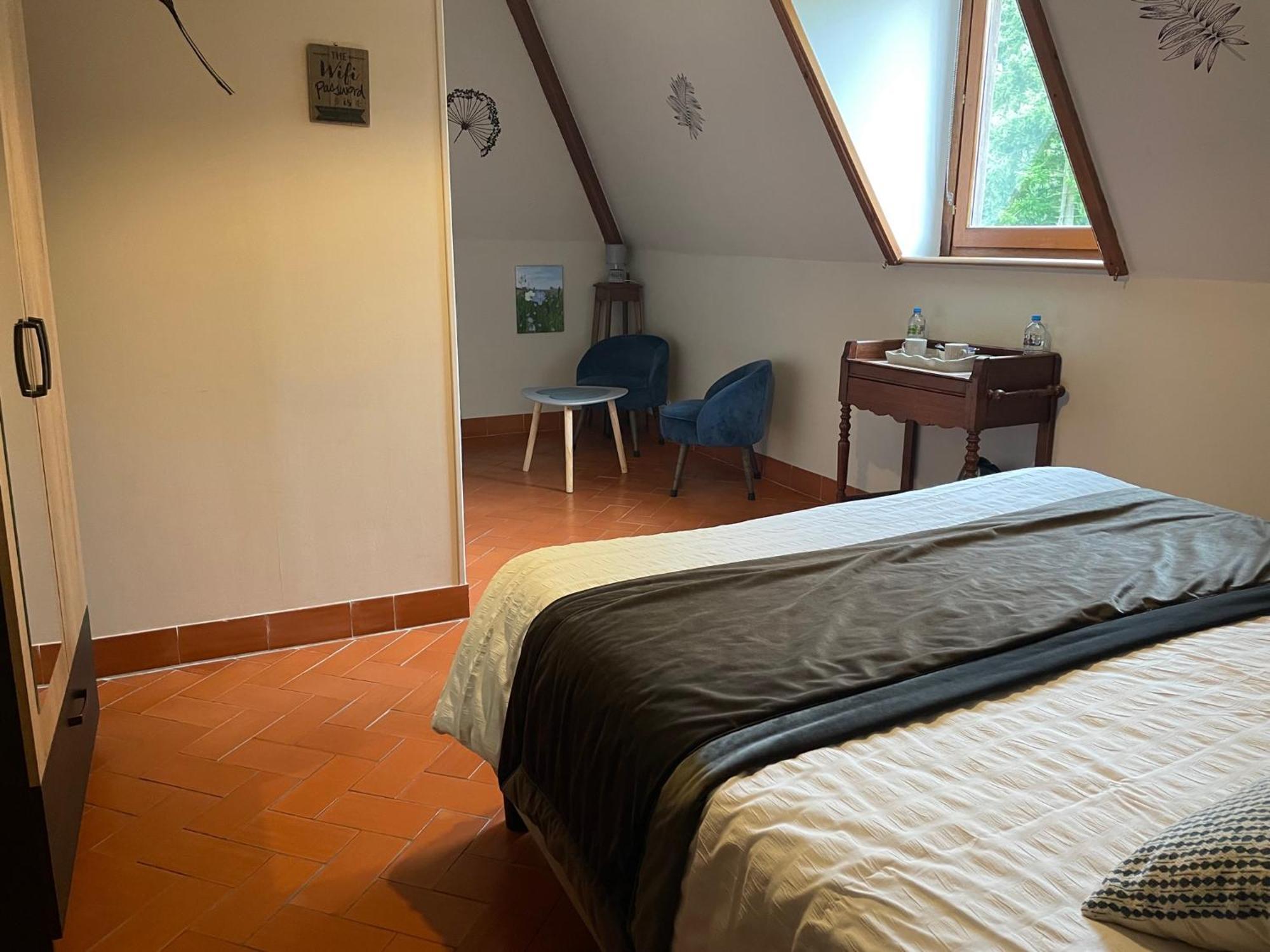 Le Prieure Des Fontaines Les Preaux Exterior foto