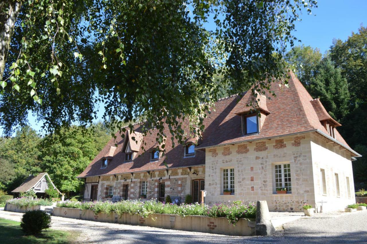 Le Prieure Des Fontaines Les Preaux Exterior foto